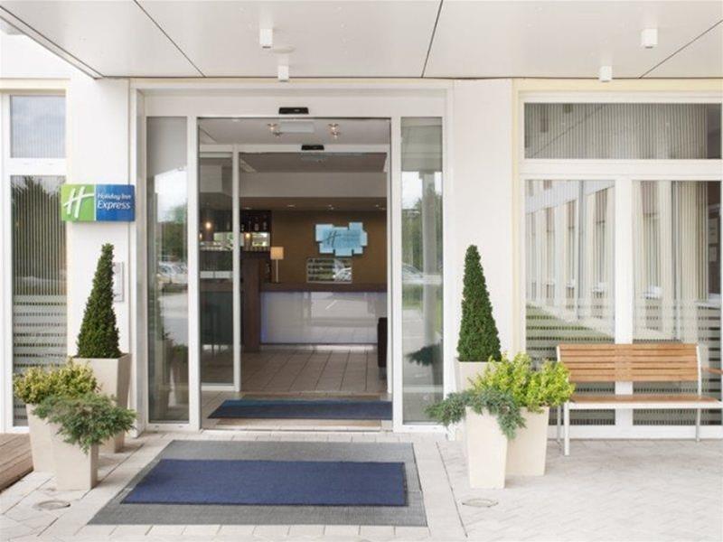 Holiday Inn Express Munich Airport Schwaig bei Nürnberg Exteriér fotografie