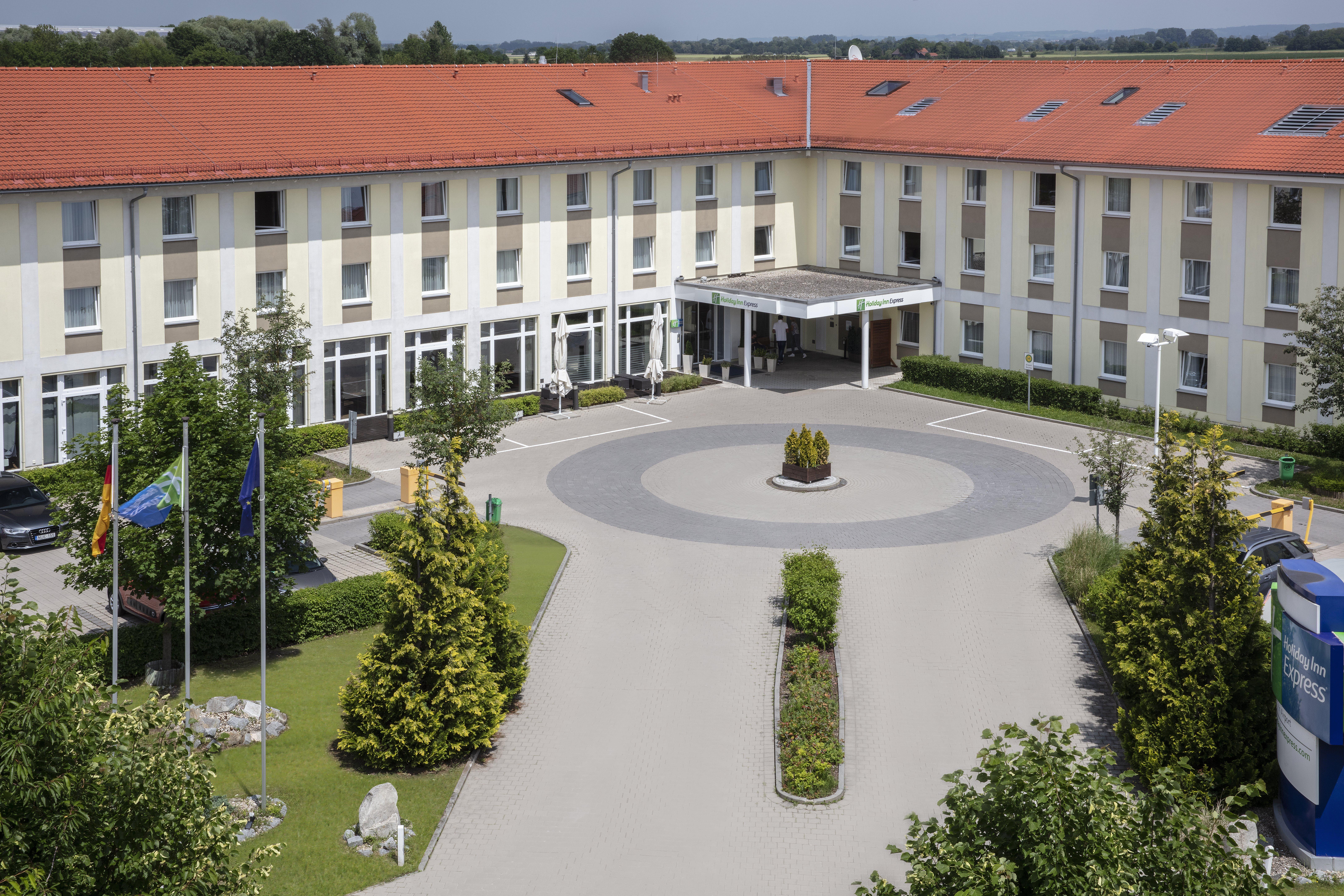 Holiday Inn Express Munich Airport Schwaig bei Nürnberg Exteriér fotografie